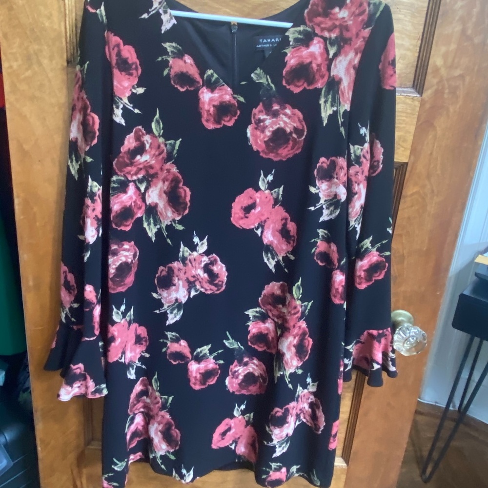 Tahari dress size 10